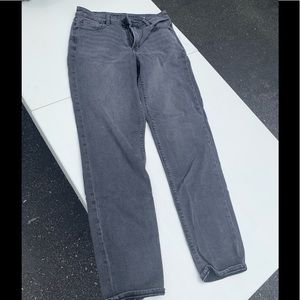 American Eagle stretch mom jean size 8 long